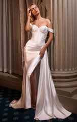 Hailee Gown - Off White - Lace & Satin Fitted Gown