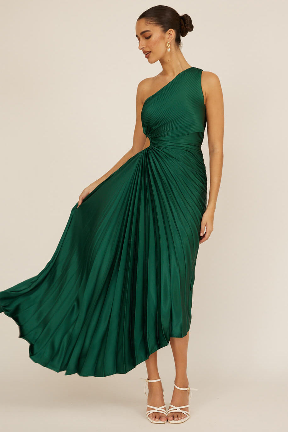 Panama Maxi Dress - Kelly Green - Pleated Dress With Side Cut Out