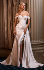 Hailee Gown - Off White - Lace & Satin Fitted Gown