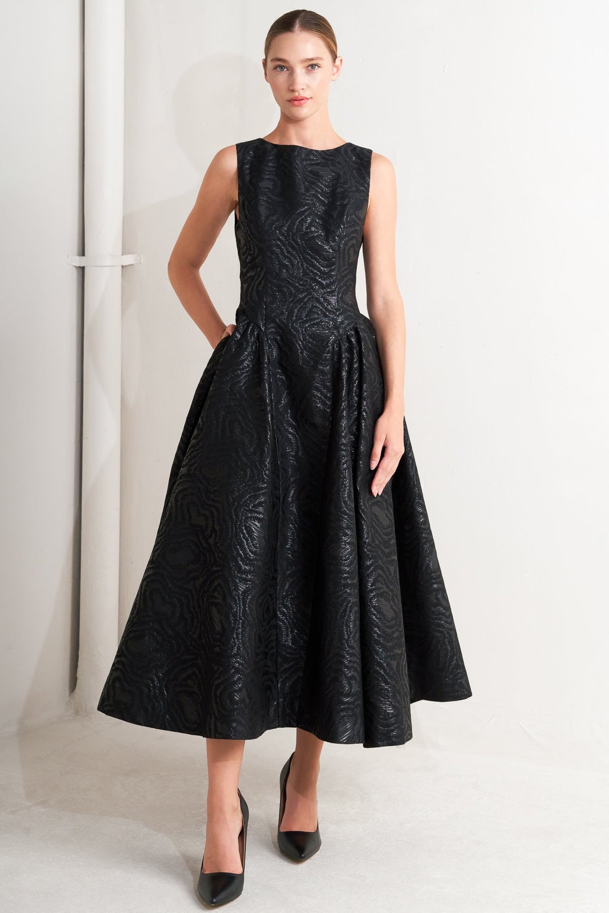 TEXTURED BLACK MIDI DRESS WITH OPEN BACK - FINAL SALE