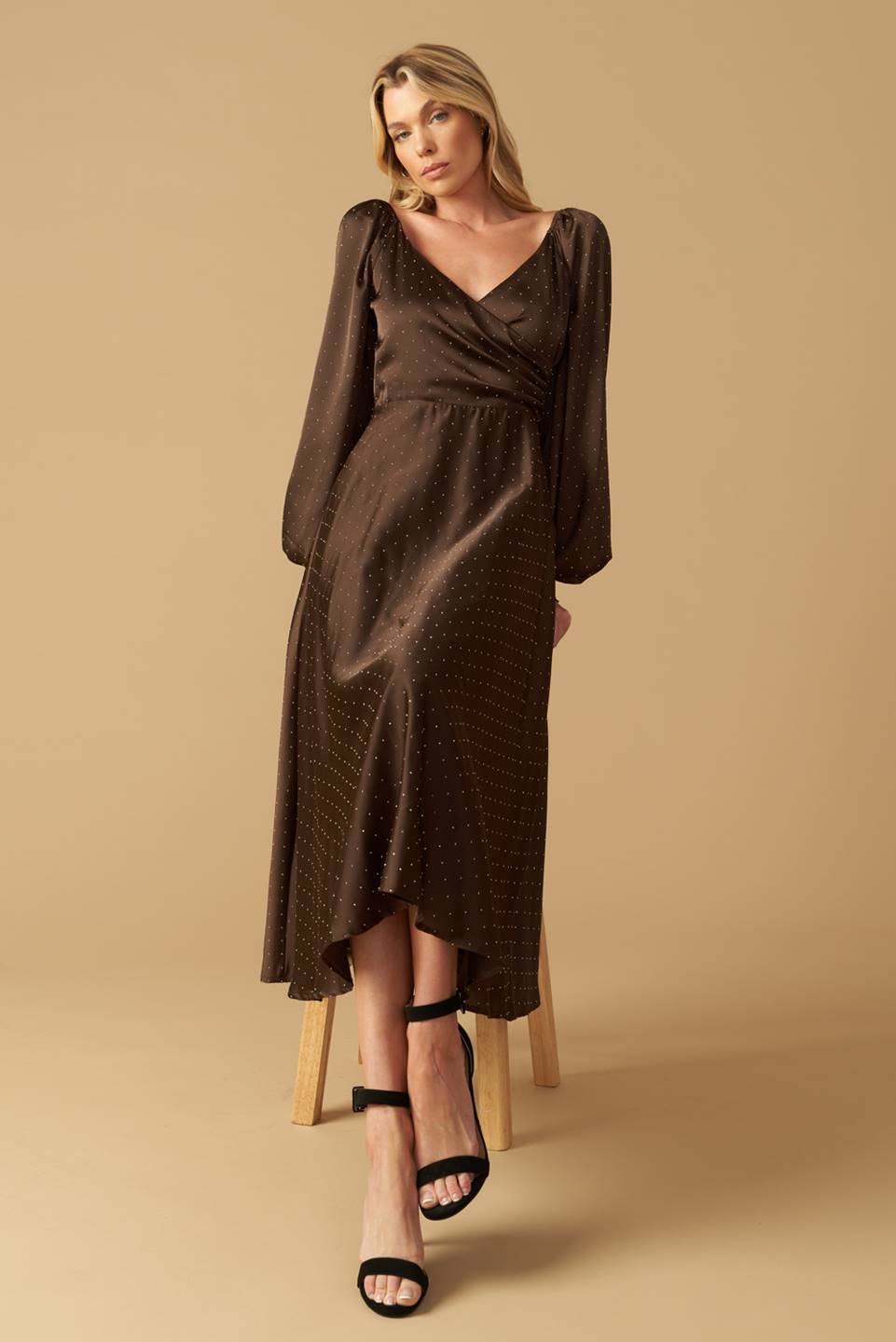 ROMANTIC LOVE - BROWN LONG SLEEVE MIDI DRESS