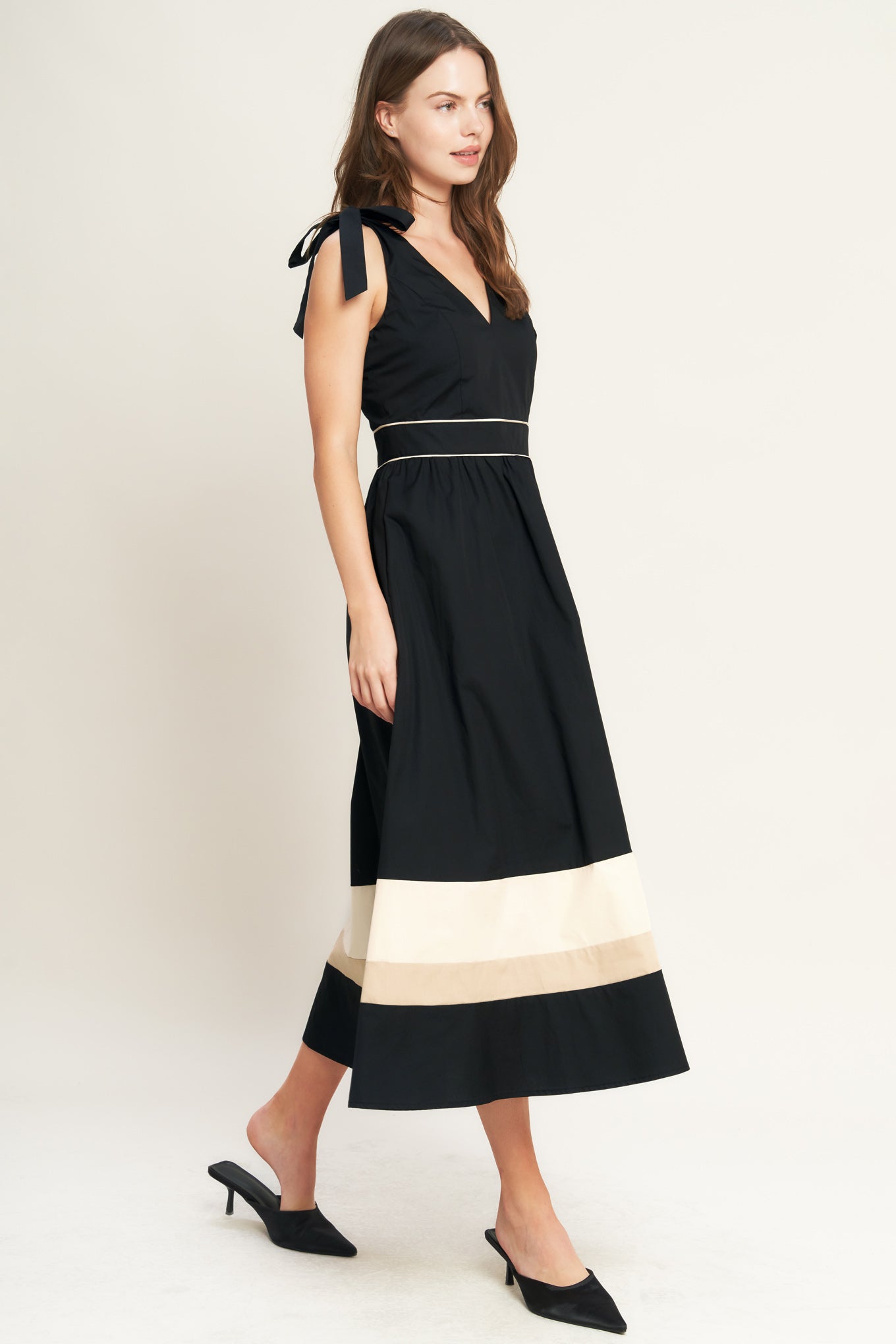 FOREST CHARM BLACK & CREAM MIDI DRESS