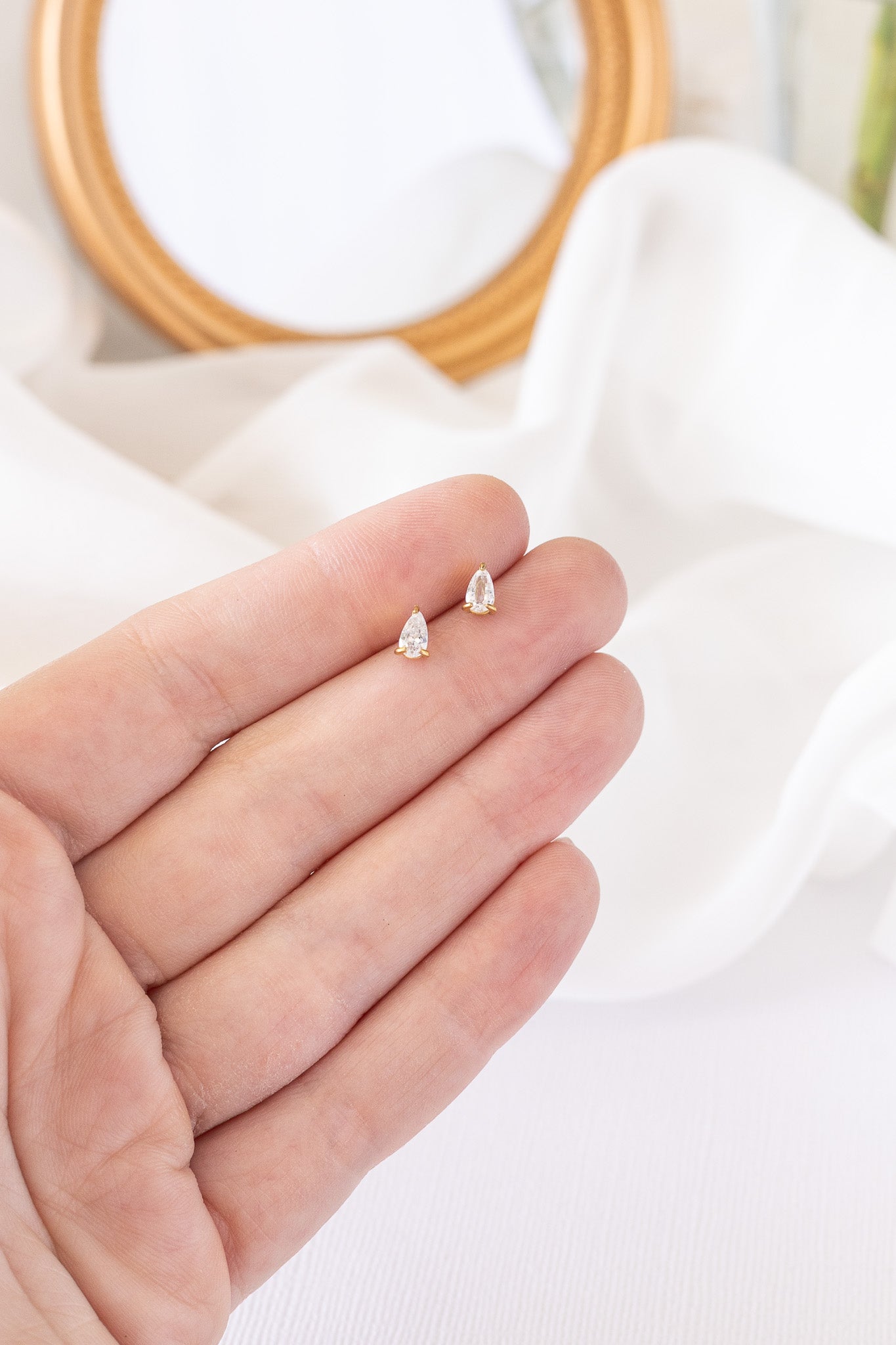 Raindrop Crystal Stud Earring