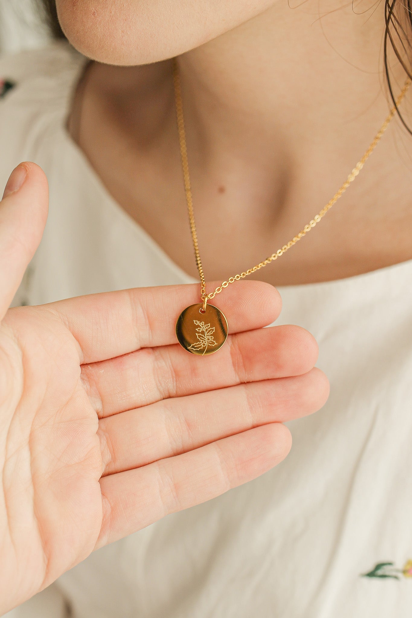 Birth Flower Pendant Necklace