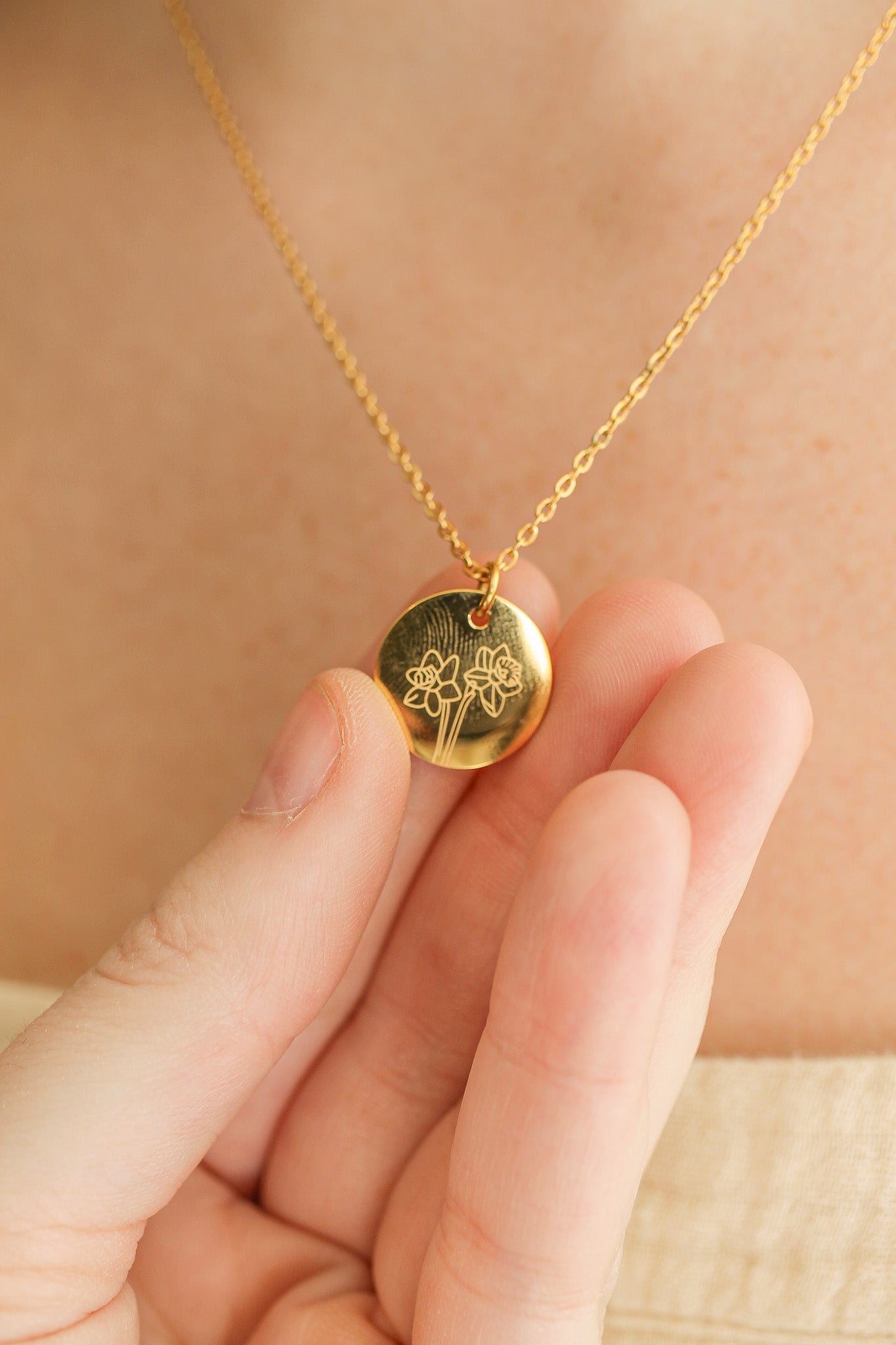 Birth Flower Pendant Necklace