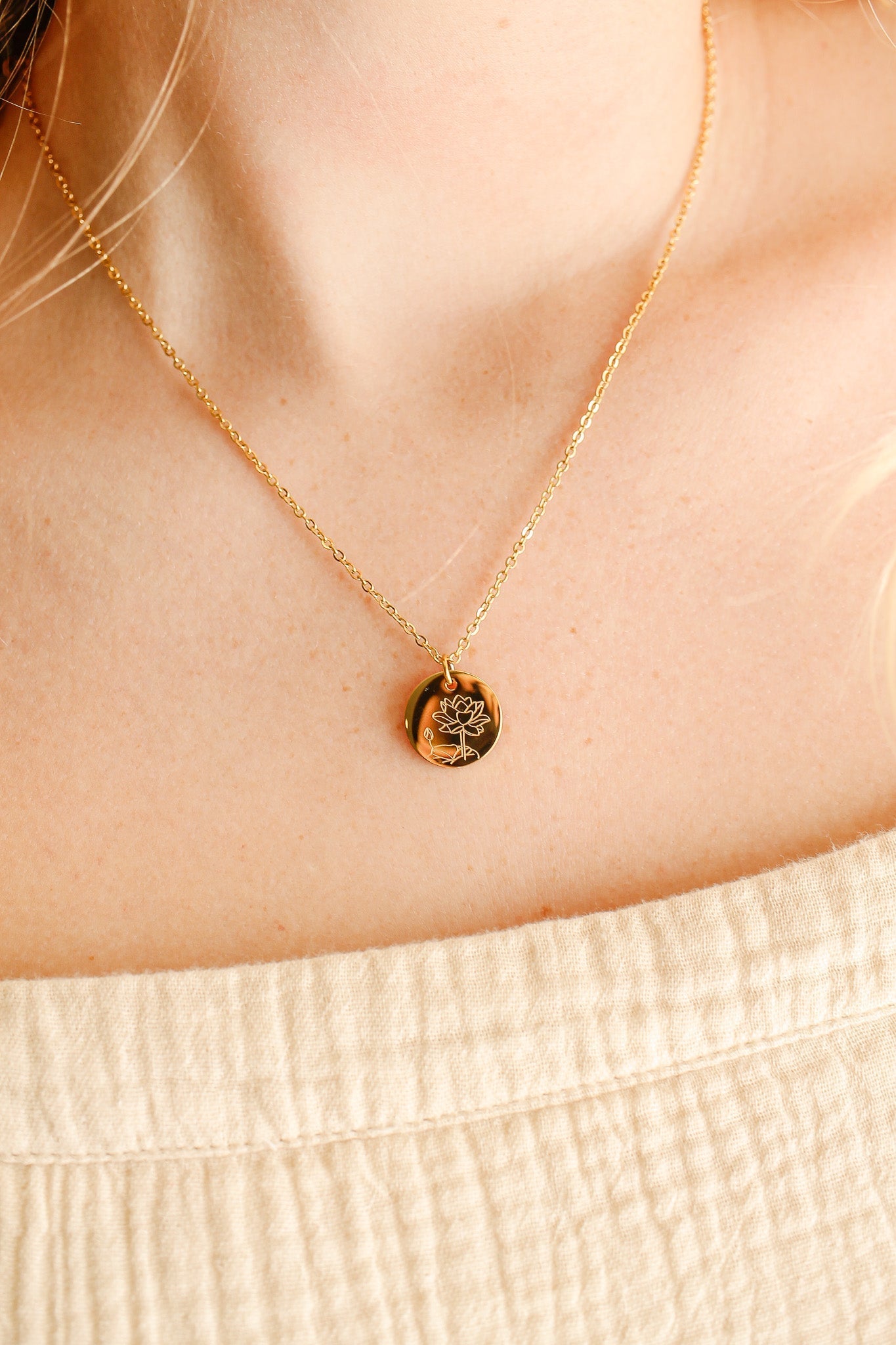 Birth Flower Pendant Necklace