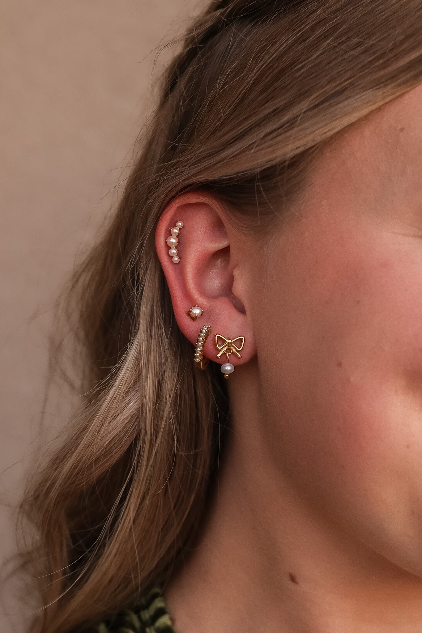 Jane Bow & Pearl Drop Earring