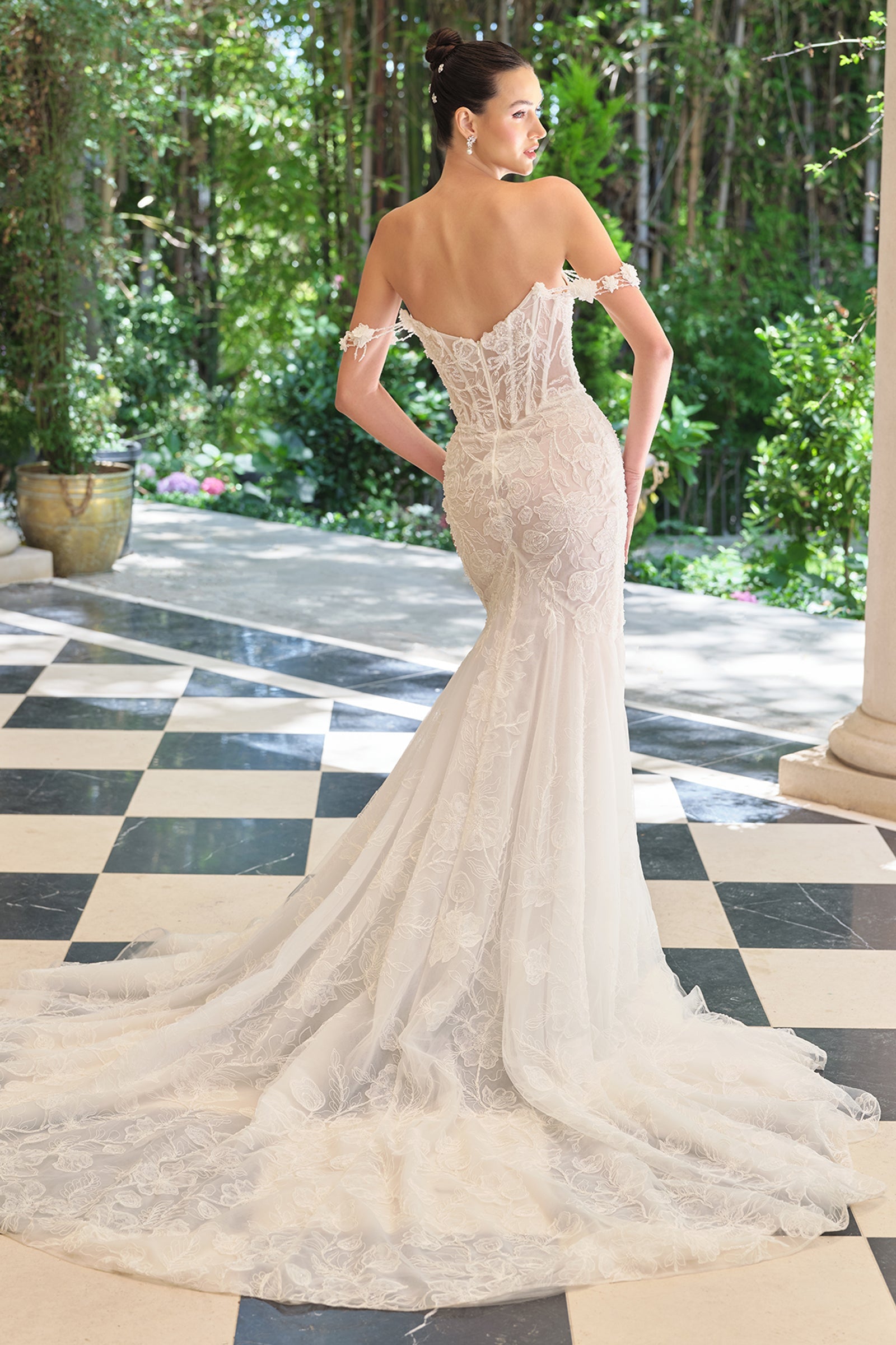 WL099 - Lilith Lace Mermaid Gown - Andrea & Leo
