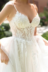 WL087 - Tulle Bouquet Ball Gown - Andrea & Leo